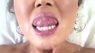 Kianna Dior loves eating cum
