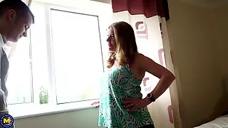 Taboo sex with busty mom in British family