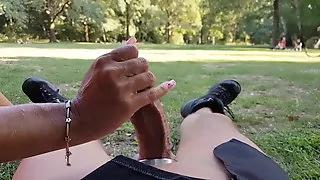 CSD flashing and handjob in a park