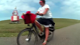 Bicycle-riding with slipflash