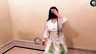 Hot and sexy Pakistani dance video