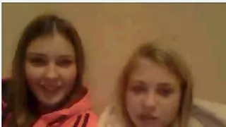 Webcam girls reaction on the sudden dickflash