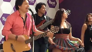 Sexy Carnavalito Ayacuchano cholita pantyhose dance