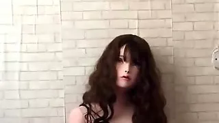 Female mask vibrating her pussy