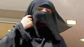 Burka Frauen begrabscht